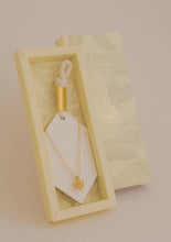 Cargar imagen en el visor de la galería, Collar Amor Preciado
