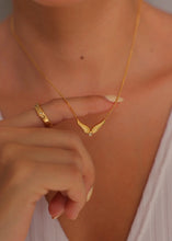 Cargar imagen en el visor de la galería, Collar Ángel Eternidad Oro
