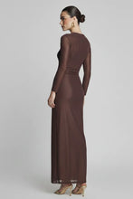Cargar imagen en el visor de la galería, VESTIDO ELVIRA BROWN
