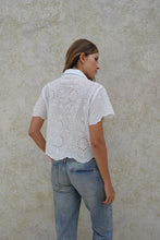 Cargar imagen en el visor de la galería, Camisa Bria Blanco
