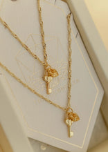 Cargar imagen en el visor de la galería, Pacto Amigas Collares BFF Contract (Set x2)

