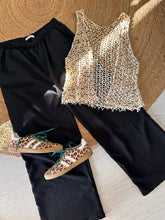 Cargar imagen en el visor de la galería, PANTALÓN NEGRO TEXTURIZADO
