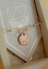 Cargar imagen en el visor de la galería, Pulsera Huella Eterna
