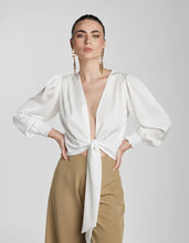 Cargar imagen en el visor de la galería, CAMISA ANA 2 BLANCA

