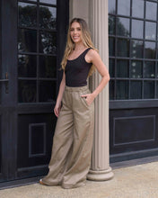 Cargar imagen en el visor de la galería, Pantalon Cande Plane Arena
