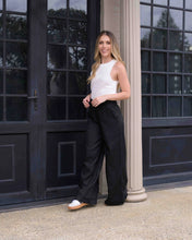 Cargar imagen en el visor de la galería, Pantalon Cande Plane Negro
