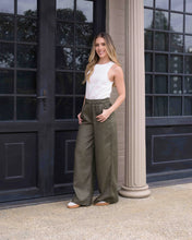 Cargar imagen en el visor de la galería, Pantalon Cande Plane Verde
