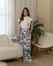 Cargar imagen en el visor de la galería, Pantalón Cande Suiza Blue
