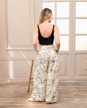 Cargar imagen en el visor de la galería, Pantalon Cande Flores Marfil
