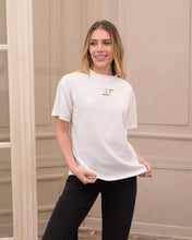 Cargar imagen en el visor de la galería, Camiseta Cali Wafer Marfil
