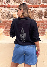 Cargar imagen en el visor de la galería, Camisa Lola Bordado
