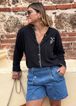 Cargar imagen en el visor de la galería, Camisa Lola Bordado
