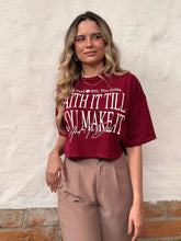 Cargar imagen en el visor de la galería, Camiseta Lola Vino
