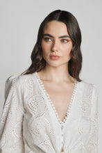 Cargar imagen en el visor de la galería, CAMISA HELENA OJALILLO
