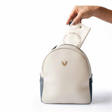 Cargar imagen en el visor de la galería, Morral Mini Negro x Gris
