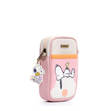 Cargar imagen en el visor de la galería, MANOS LIBRES PARA MUJER PORTUGAL ROSADO SNOOPY CON CARGADERA REMOVIBLE
