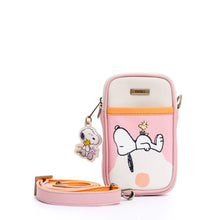 Cargar imagen en el visor de la galería, MANOS LIBRES PARA MUJER PORTUGAL ROSADO SNOOPY CON CARGADERA REMOVIBLE
