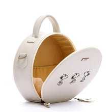 Cargar imagen en el visor de la galería, MANOS LIBRES PARA MUJER SUIZA BEIGE SNOOPY
