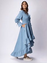 Cargar imagen en el visor de la galería, Vestido Naomi Indigo Claro
