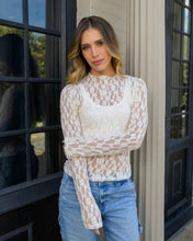 Cargar imagen en el visor de la galería, Blusa Jacky Sweet Crema
