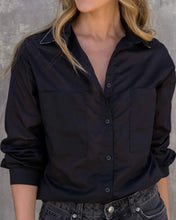 Cargar imagen en el visor de la galería, Camisa Lucero Soft Black
