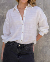 Cargar imagen en el visor de la galería, Camisa Cristina Berlín Marfil

