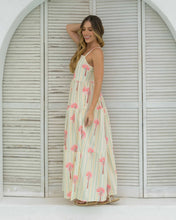 Cargar imagen en el visor de la galería, Vestido Lily Happy

