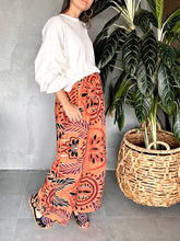 Cargar imagen en el visor de la galería, Pantalón Ancho Bolsillos Funcionales Y Elástico En Cintura

