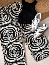 Cargar imagen en el visor de la galería, Pantalon Ancho Bolsillos Funcionales  Y Elastico En Cintura
