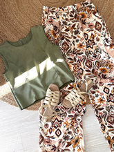 Cargar imagen en el visor de la galería, Pantalon Ivory Estampado
