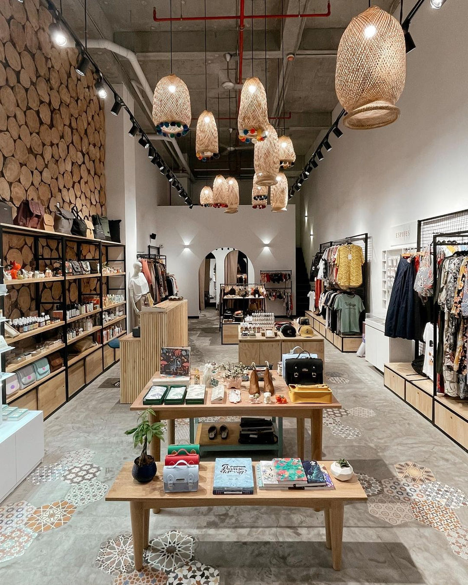 Primavera Tienda en Parque Comercial El Tesoro