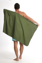 Cargar imagen en el visor de la galería, Toalla Unicolor Playera Verde Militar
