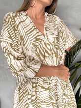 Cargar imagen en el visor de la galería, VESTIDO CORTO OLIVA-IVORY
