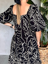 Cargar imagen en el visor de la galería, VESTIDO CORTO MANGAS BOMBACHAS
