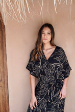 Cargar imagen en el visor de la galería, Vestido Tala Líneas
