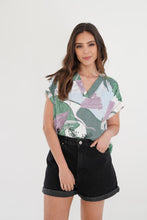 Cargar imagen en el visor de la galería, Blusa María Verde

