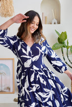 Cargar imagen en el visor de la galería, Vestido Violeta Hojas
