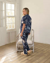 Cargar imagen en el visor de la galería, Pijama Cora Aura Azul
