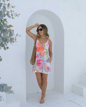 Cargar imagen en el visor de la galería, Vestido Abril Flores Rosa
