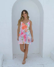 Cargar imagen en el visor de la galería, Vestido Abril Flores Rosa
