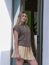 Cargar imagen en el visor de la galería, Anne 3 corazones Cafe
