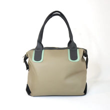 Cargar imagen en el visor de la galería, Tote Poket Beige
