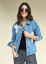 Cargar imagen en el visor de la galería, Chaqueta Con Apliques Denim Azul - Candelaria
