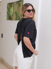 Cargar imagen en el visor de la galería, Camiseta Dina corazón amor Negro
