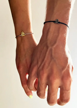 Cargar imagen en el visor de la galería, Pacto Amar, Honrar y Proteger (Set x 2 Pulseras) - Negro
