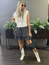 Cargar imagen en el visor de la galería, Falda Enit Ojalillo Negro
