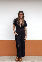 Cargar imagen en el visor de la galería, Vestido Étnica Largo con mangas y aberturas frontales - Negro

