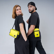 Cargar imagen en el visor de la galería, Palomino Hipbag Riñonera práctica y versátil
