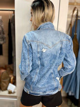Cargar imagen en el visor de la galería, Chaqueta Maja Indigo Medio Con Rotos

