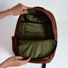 Cargar imagen en el visor de la galería, Morral Fernando Tabaco
